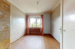 Einfamilienhaus kaufen in 15366 Neuenhagen, Altbau mit Charakter – freistehendes Einfamilienhaus mit großem Garten & Kachelöfen