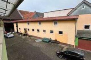 Haus kaufen in 35463 Fernwald, Großes Zweifamilienhaus mit Ausbaureserve in zentraler Ortskernlage von Fernwald - Albach