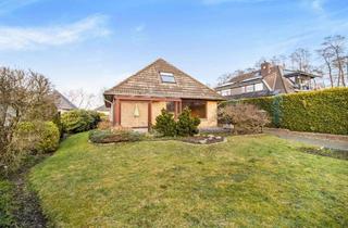 Einfamilienhaus kaufen in 28259 Kirchhuchting, Bremen-Huchting: Freistehendes Einfamilienhaus mit viel Platz direkt am Park Links der Weser