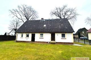 Haus kaufen in 16945 Meyenburg, Reserviert -Grundstück mit Siedlungshaus und gepflegter Scheune