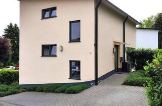 Haus mieten in Wiesbadener Weg 1a, 65812 Bad Soden, Modernes, energieeffizientes Einfamilienhaus mit Garten in Bad Soden