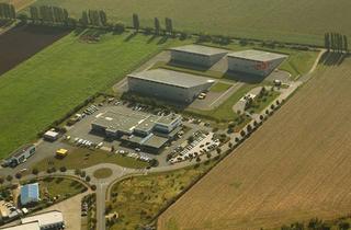 Gewerbeimmobilie mieten in 06526 Sangerhausen, 2000 m² Vega Halle in Sangerhausen, eingefriedet mit Stellplätzen