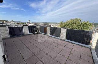 Wohnung mieten in Kurt-Keicher-Straße, 07545 Gera, Was für ein Ausblick! 4 Raum Dachgeschoss-Wohnung mit Terrasse!