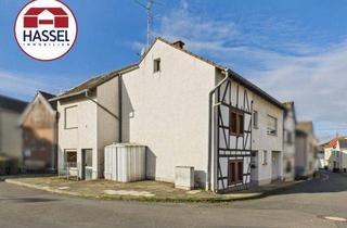 Einfamilienhaus kaufen in 53881 Euskirchen, Einfamilienhaus mit Mieteinnahme: Ideal für Kapitalanleger oder zukünftige Eigenheimbesitzer!