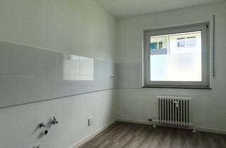 Wohnung mieten in Im Borngrund 29, 35764 Sinn, Gepflegte 4-Zimmer-Wohnung mit Balkon in Sinn