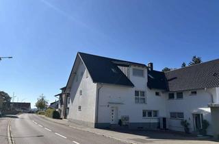 Mehrfamilienhaus kaufen in 88138 Sigmarszell, Renditeobjekt in Niederstaufen - 3 Wohneinheiten, voll vermietet und modernisiert