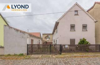 Haus kaufen in 06686 Muschwitz, Sanierungsbedürftiges Fachwerkhaus mit großem Anbau, Garten und Pool in einem Ortsteil von Lützen