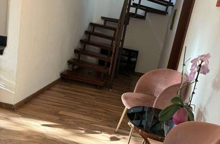 Immobilie mieten in Westenfelder Straße 103, 44867 Westenfeld, Gepflegte möblierte Wohnung mit drei Zimmern und Balkon in Bochum