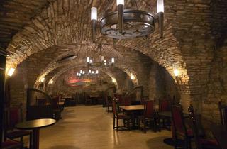 Gastronomiebetrieb mieten in 06526 Sangerhausen, Ratskeller Sangerhausen sucht neuen Pächter