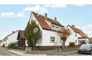 Haus kaufen in 63505 Langenselbold, Langenselbold - Voll vermietetes Zweifamilienhaus mit Stellplatz und Vollkeller in attraktiver Lage