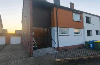 Doppelhaushälfte kaufen in 46149 Oberhausen, Oberhausen - Doppelhaushälfte mit Garten und Garage