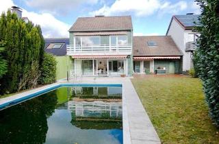 Einfamilienhaus kaufen in 40885 Ratingen, Ratingen - Außergewöhnliches Einfamilienhaus mit Terrasse, Garten u.Außenpool