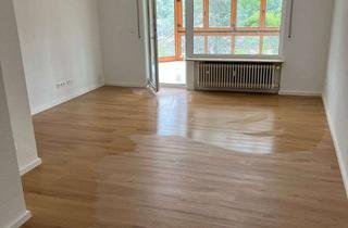 Wohnung kaufen in Unterer Rosberg 26, 71334 Waiblingen, Saniert, Unterer Rosberg - TOP Lage - FREI! Ohne Provision!