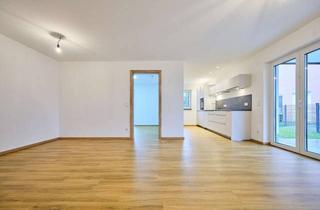 Wohnung kaufen in 94315 Hornstorf, Barrierefreie 2-Zimmer-EG-Wohnung mit Einbauküche, Stellplatz & Terrasse in Straubing