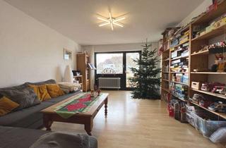 Wohnung kaufen in 76227 Durlach, Zeitlos geschnittene 3,5-Zimmer-Wohnung mit Turmberg-Blick