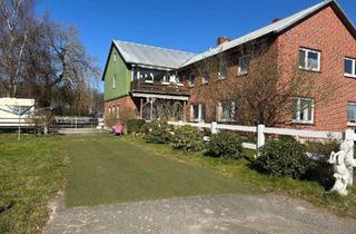 Wohnung kaufen in Grüner Weg, 23845 Grabau, Leben auf dem Lande - Landidylle pur- 4 Zi:- OG-Wohnung mit Doppel-Carport/Abstellraum