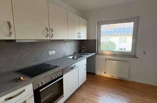 Wohnung mieten in Celler Str. 14a, 29229 Celle, Renovierte 4-Zi-Whg mit Balkon und Garage