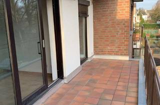 Wohnung mieten in Heiligenhauser Straße 32, 40599 Hassels, Helle 2-Zimmer Wohnung mit Balkon im 2. OG in Düsseldorf-Hassels