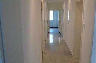 Wohnung mieten in Landskronstraße 63, 64285 Darmstadt, 4-Zimmer-Wohnung mit Balkon & Einbauküche in Darmstadt-Bessungen zu vermieten