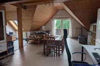 Wohnung mieten in Homburger Straße 00, 61352 Bad Homburg, Ober-Erlenbach: Außergewöhnliches, "offenes" und gemütliches 2 Zi.-DG-Studio mit gr. Balkon und EBK