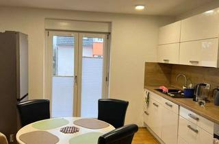 Wohnung mieten in Carl-Schurz-Straße 18, 55543 Bad Kreuznach, Bad Kreuznach-Süd: tolle 2-Zimmer-Wohnung mit Balkon und Carportstellplatz