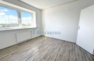 Wohnung mieten in Am Hafen 12, 19386 Lübz, 3-Zimmer-Wohnung mit Einbauküche und Bad mit Wanne, Stellplatz optional