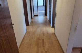 Wohnung mieten in 70771 Leinfelden-Echterdingen, 5-Zimmer Wohnung mit Balkon in Leinfelden-Echterdingen