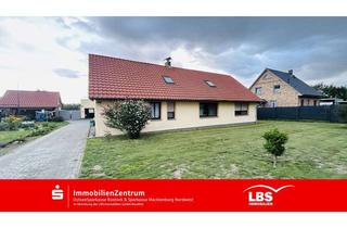 Haus kaufen in 17091 Rosenow, Zwei Garagen, Haus und Einliegerwohnung!