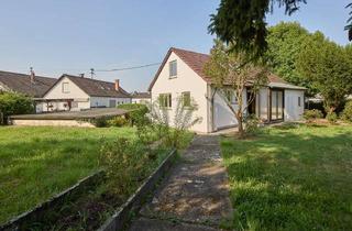 Einfamilienhaus kaufen in 71686 Remseck, Wohnen & Arbeiten im Grünen: Einfamilienhaus mit Büro in Remseck-Hochberg auf 979 m² Grundstück