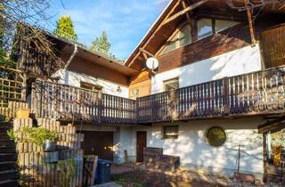 Einfamilienhaus kaufen in 09376 Oelsnitz, Einfamilienhaus mit angebundenem Gebäudeteil und Modernisierungsbedarf