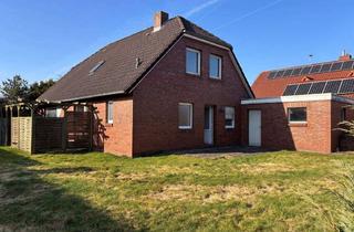 Einfamilienhaus kaufen in 26529 Upgant-Schott, Großzügiges Einfamilienhaus mit viel Potenzial - kurzfristig verfügbar
