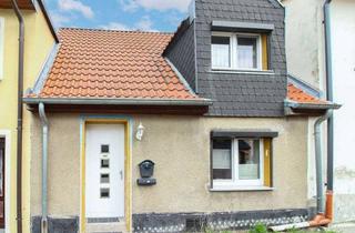 Haus kaufen in 06406 Bernburg, Charmantes Reihenmittelhaus mit Potenzial in Bernburg (Saale)