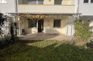 Haus kaufen in 79219 Staufen, Sanierungsbedürftiges Reihenmittelhaus mit Garage in Top-Lage