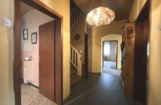 Einfamilienhaus kaufen in 34289 Zierenberg, Großes Einfamilienhaus in Zierenberg – ideales Sanierungsobjekt mit Terrasse und Keller.