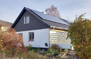 Haus mieten in 25436 Uetersen, Willkommen in Uetersen! Modernisiertes Einfamilienhaus mit Vollkeller, Garten und Garage