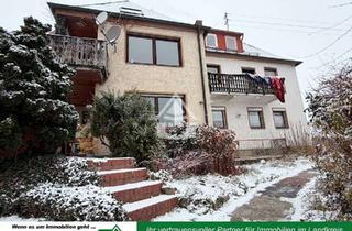 Anlageobjekt in 95706 Schirnding, Ruhige Lage: Dreifamilienhaus mit Balkon & Terrasse