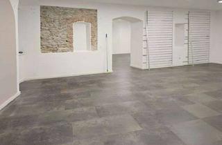 Geschäftslokal mieten in 93047 Innenstadt, Teilbares Ladengeschäft in ensemblegeschütztem Stadthaus