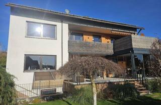 Wohnung kaufen in 86551 Aichach, Gelegenheit! Neuwertige 5-Zimmer Wohnung als Rendite Objekt