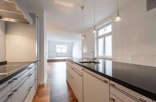 Wohnung kaufen in 20146 Rotherbaum, Moderner Altbau in Alsternähe - Leben auf höchstem Niveau