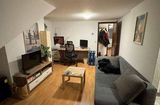 Wohnung mieten in Niehler Kirchweg 188, 50735 Niehl, Günstige 2-Zimmer Single-Dachgeschosswohnung im Norden Kölns