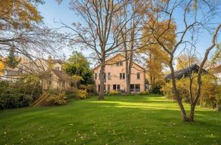 Haus kaufen in 14532 Kleinmachnow, Großzügiges Familiendomizil mit großem Garten in ruhiger & grüner Lage von Kleinmachnow