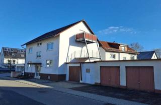 Haus kaufen in 76344 Eggenstein-Leopoldshafen, Attraktive Kapitalanlage: Dreifamilienhaus mit Balkonen & 2 Garagen