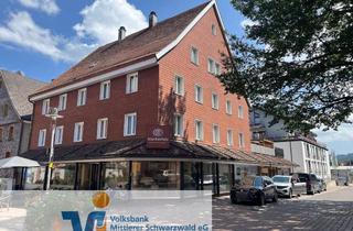Haus kaufen in 78120 Furtwangen, Renditestarkes Wohn- und Geschäftshaus im Herzen von Furtwangen!
