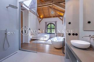 Haus kaufen in 22587 Blankenese, ELBBLICK UND DENKMALGESCHÜTZTE ARCHITEKTUR – STILVOLL VEREINT