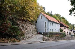Haus mieten in Nürnbergerstraße, 93152 Nittendorf, Saniertes 5-Zimmer-Einfamilienhaus mit gehobener Innenausstattung und EBK in Nittendorf