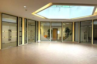 Büro zu mieten in 75172 Innenstadt, Praxis/Bürofläche im EG – zentrale Lage