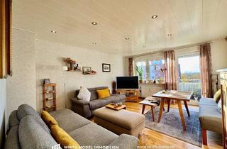 Wohnung kaufen in 97422 Hochfeld-Steinberg, Sehr gepflegte und renovierte Drei-Zimmer-WHG mit EBK, Balkon und Garage sowie Aufzug | Steinberg