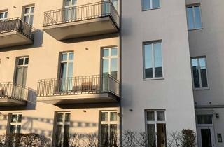 Wohnung mieten in Ruhrstraße 21, 45468 Mitte, Großzügige helle 2,5-Raum-Altbauwohnung direkt an der Ruhr