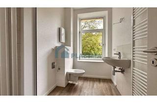 Wohnung mieten in Wismarsche Straße 212, 19053 Lewenberg, Sanierte Erdgeschosswohnung mit Balkon & EBK