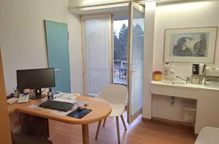 Praxen kaufen in 22457 Schnelsen, Solide Kapitalanlage: Gepflegte Praxisfläche mit langfristiger Vermietung (Kaufpreisfaktor 21)